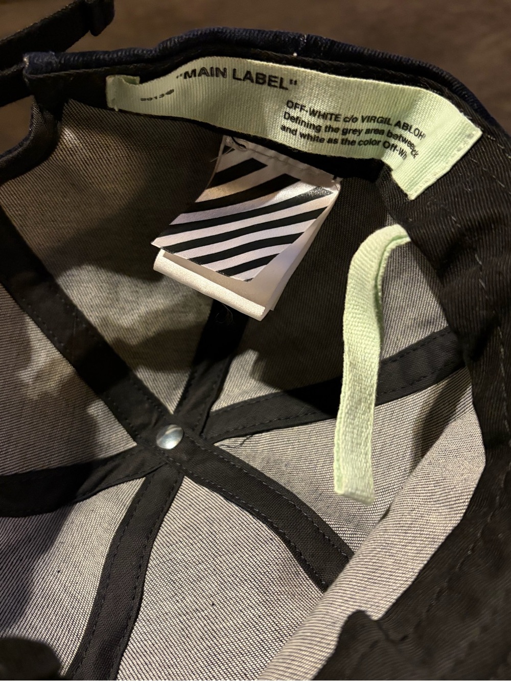 OFF-WHITE 'Not Real' Velour Hat - Picture 5 of 5